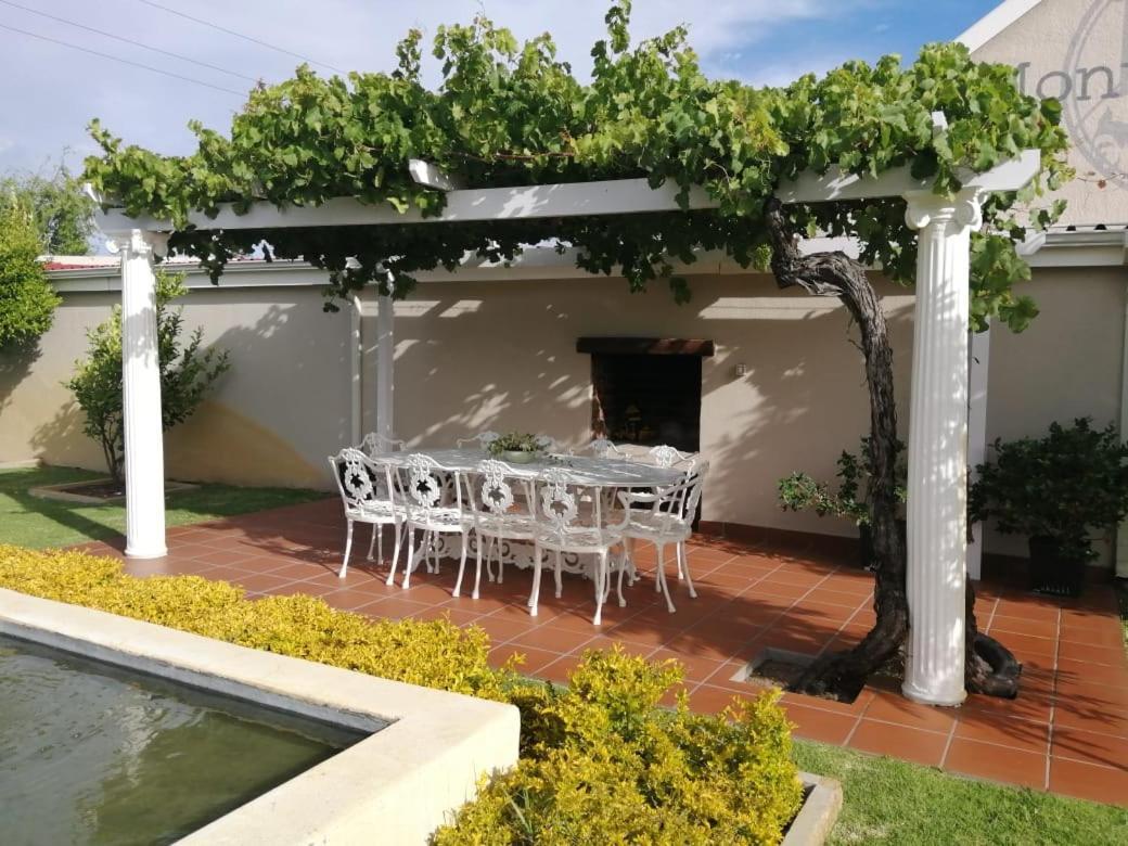 Monte Rosa Guesthouse 罗森维尔 外观 照片
